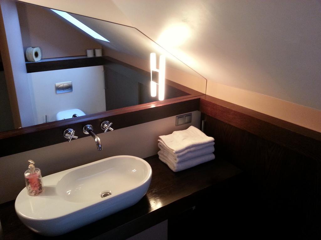 Krakow Jacuzzi Apartment Room photo